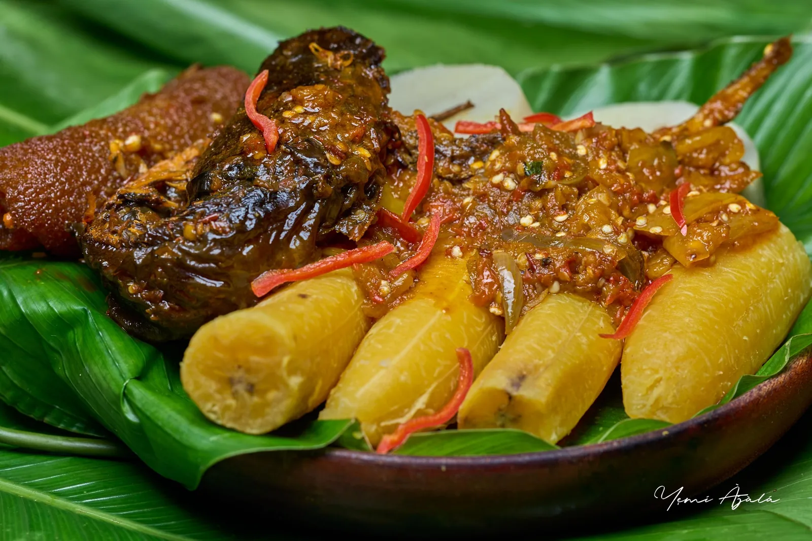 Iroko Lounge plating