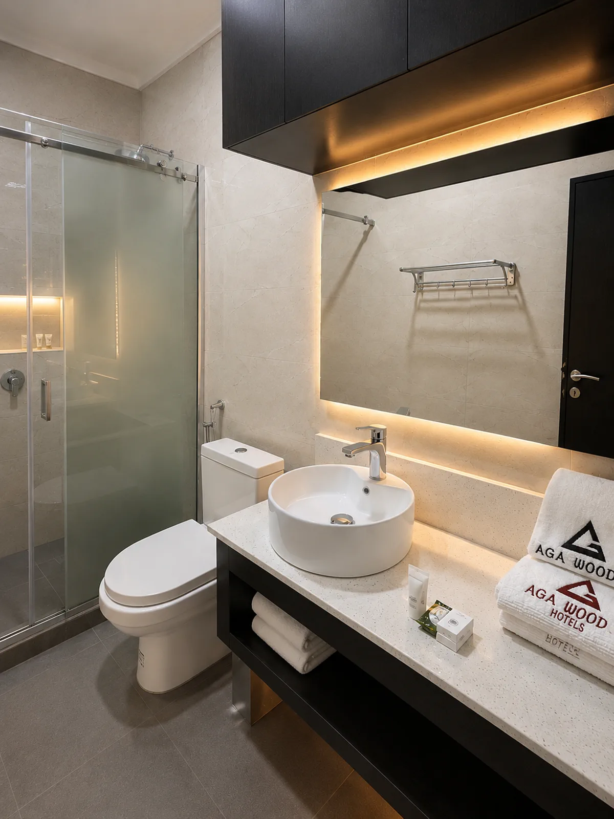 Executive Suite bath